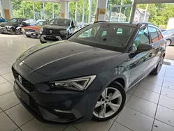 Grau Gebraucht 2021 Seat Leon FR Limousine | 22.990 € (Etwas zu teuer)
