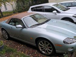 Grün Gebraucht 2025 Jaguar XK8 Cabrio | 25.000 €