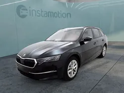 Schwarz Gebraucht 2024 Skoda Octavia Selection Kombi | 32.125 € (Teuer)