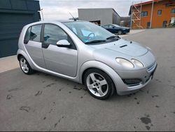 Grau Gebraucht 2004 Smart ForFour Kleinwagen | 1.950 € (Fairer Preis)