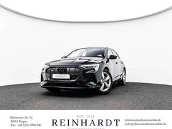 Mythosschwarz metallic Gebraucht 2022 Audi e-tron S-Line SUV | 34.615 € (Superpreis)