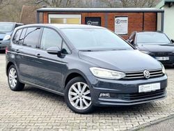 Grau Gebraucht 2019 VW Touran Van / Kleinbus | 16.470 € (Guter Preis)