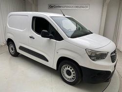 Weiß Gebraucht 2021 Opel Combo Selection Van / Kleinbus | 14.950 € (Fairer Preis)