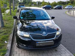 Schwarz Gebraucht 2018 Skoda Rapid Cool Edition Kombi | 7.999 € (Guter Preis)