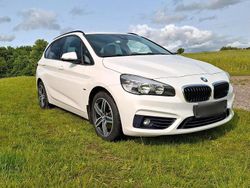 Weiß Gebraucht 2015 BMW 220 Sport Line Kombi | 10.999 € (Guter Preis)