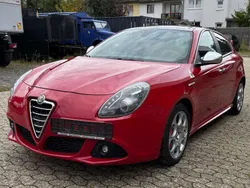 Rot Gebraucht 2011 Alfa Romeo Giulietta Quadrifoglio Verde Kleinwagen | 7.900 € (Fairer Preis)