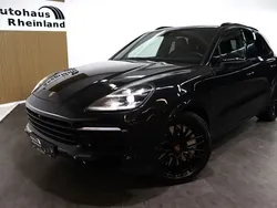 Schwarz Gebraucht 2018 Porsche Cayenne Chrono SUV | 46.750 € (Fairer Preis)