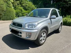 Silber Gebraucht 2001 Toyota RAV4 SUV | 6.000 € (Guter Preis)