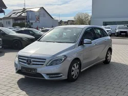 Silber Gebraucht 2012 Mercedes B180 Van / Kleinbus | 6.990 € (Teuer)