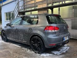 Grau Gebraucht 2010 VW Golf VI Kleinwagen | 4.900 €