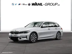 Glaciersilber Gebraucht 2020 BMW 320 Sport Line Kombi | 29.890 € (Etwas zu teuer)
