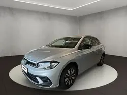 Reflexsilber metallic Gebraucht 2024 VW Polo Limousine | 20.500 € (Guter Preis)