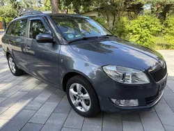 Grau metallic Gebraucht 2010 Skoda Fabia GreenLine Kombi | 2.400 € (Guter Preis)