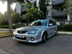 Silber Gebraucht 2001 Mazda 323F Sporty Limousine | 2.890 € (Etwas zu teuer)