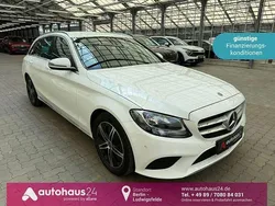 Weiß Gebraucht 2021 Mercedes C220 Avantgarde Kombi | 24.790 € (Guter Preis)