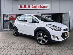Weiß Gebraucht 2016 Hyundai ix20 Van / Kleinbus | 7.950 € (Fairer Preis)