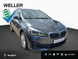 Grau Gebraucht 2018 BMW 225 Active Tourer Advantage Van / Kleinbus | 16.250 € (Guter Preis)