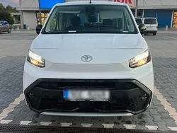 Weiß Gebraucht 2024 Toyota Proace Business Edition Van | 21.000 €