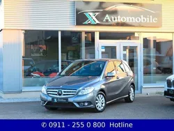 Grau Gebraucht 2014 Mercedes B180 Van / Kleinbus | 12.449 € (Fairer Preis)