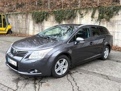 Grau Gebraucht 2011 Toyota Avensis Edition Kombi | 5.800 € (Fairer Preis)