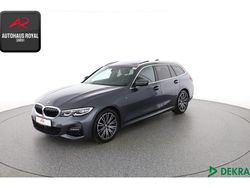 Grau (metallic) Gebraucht 2021 BMW 320 M Sport Kombi | 28.839 € (Guter Preis)