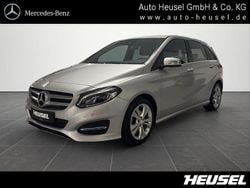 Polarsilber metallic Gebraucht 2016 Mercedes B200 Urban Van / Kleinbus | 14.900 € (Fairer Preis)