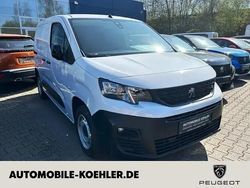 Kaolin weiß Gebraucht 2023 Peugeot Partner Premium Van | 17.980 € (Fairer Preis)