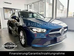Denimblau metalliclack Gebraucht 2020 Mercedes CLA180 Progressive Limousine | 24.100 € (Guter Preis)