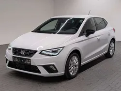 Nevadaweissmet. Neu 2025 Seat Ibiza FR Kleinwagen | 20.980 € (Guter Preis)