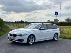Weiß Gebraucht 2015 BMW 316 Sport Line Kombi | 10.900 € (Fairer Preis)