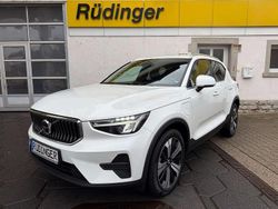 Weiß Gebraucht 2022 Volvo XC40 Plus SUV | 24.980 € (Guter Preis)