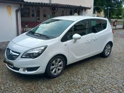 Weiß Gebraucht 2016 Opel Meriva drive Van / Kleinbus | 9.600 € (Etwas zu teuer)