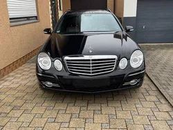 Schwarz Gebraucht 2007 Mercedes E350 Avantgarde Kombi | 9.850 € (Teuer)