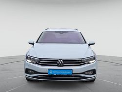 Gletscherweiß metallic Gebraucht 2023 VW Passat Business Kombi | 26.380 € (Fairer Preis)