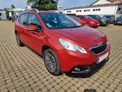 Rot Gebraucht 2015 Peugeot 2008 Active SUV | 5.999 € (Fairer Preis)