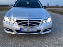 Grau Gebraucht 2009 Mercedes E220 Limousine | 8.000 € (Fairer Preis)