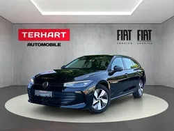 Schwarz Gebraucht 2024 VW Passat Kombi | 29.987 € (Teuer)