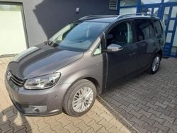 Grau Gebraucht 2015 VW Touran Cup Van / Kleinbus | 10.900 € (Guter Preis)
