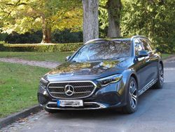 Grau Gebraucht 2024 Mercedes E450 Limousine | 88.300 €