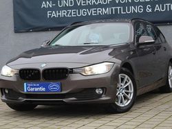 Grau Gebraucht 2012 BMW 320 Sport Line Kombi | 7.390 € (Fairer Preis)