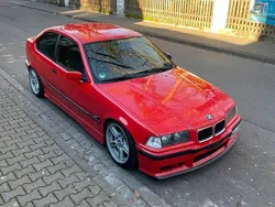 Rot Gebraucht 1994 BMW 316 Compact Kleinwagen | 2.900 €