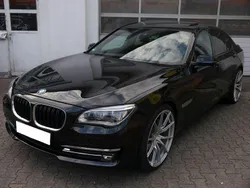Schwarz Gebraucht 2013 BMW 740 Performance Limousine | 20.500 € (Etwas zu teuer)
