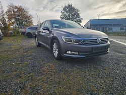 Grau Gebraucht 2015 VW Passat Comfortline Limousine | 15.999 € (Guter Preis)