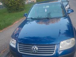 Blau Gebraucht 2003 VW Passat Limousine | 950 € (Superpreis)