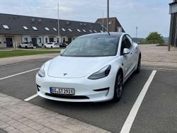 Weiß Gebraucht 2022 Tesla Model 3 Limousine | 27.599 € (Superpreis)