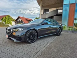 Grau Gebraucht 2024 Mercedes E220 AMG Limousine | 59.990 € (Teuer)