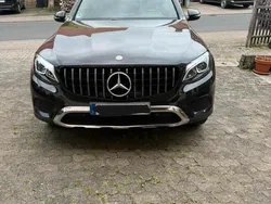 Schwarz Gebraucht 2017 Mercedes GLC250 SUV | 25.990 € (Fairer Preis)