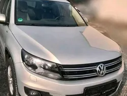 Grau Gebraucht 2013 VW Tiguan SUV | 8.800 € (Superpreis)