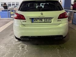 Weiß Gebraucht 2019 Peugeot 308 GT-line Limousine | 12.500 € (Fairer Preis)