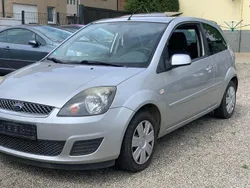 Gebraucht 2007 Ford Fiesta Ambiente Kleinwagen | 850 € (Superpreis)